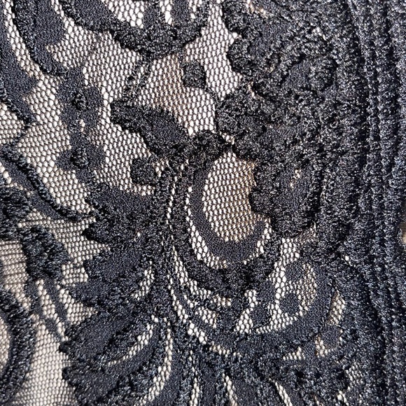 Designer jumper! Elongate and Sophisticated! - Picture 4 of 8